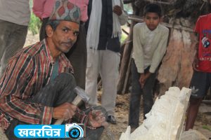 पत्थरमा प्राण खोज्दै दुई दाजु भाई