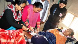 धनगढीका अपाङ्गलाई घरमै पुगेर परिचय वितरण गरियो