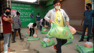 माननिय प्रेम आले द्धारा  विद्यार्थीहरुलाई खाद्यन्न सामाग्री वितरण