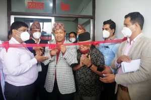 डडेल्धुरा अस्पतालमा स्थापना गरिएको पीसीआर मेसिनको उद्घाटन