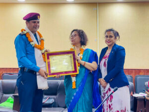 जिल्ला प्रहरी कार्यालय कैलाली मानव बेचबिखन तथा ओसार पसार नियन्त्रणमा सर्वोत्कृष्ट भइ सम्मानित