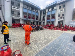 नागार्जुन १ को माईक्रो बसपार्क शिवमन्दिरमा आगलागी तथा ग्यास सुरक्षा सम्बन्धी कार्यक्रम,तिन महिनामा ८६३ जनालाई सचेतना